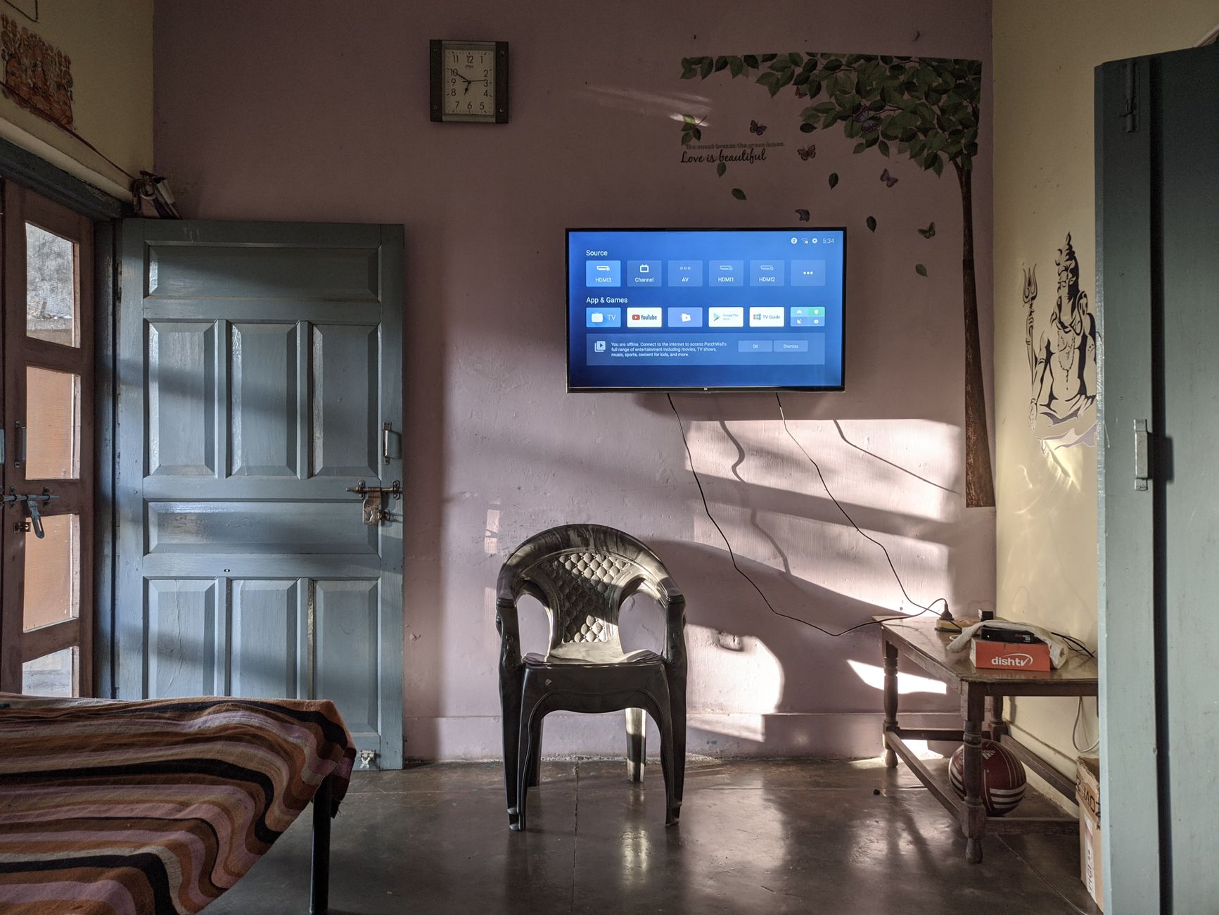 50 inch smart TV wall mount installation