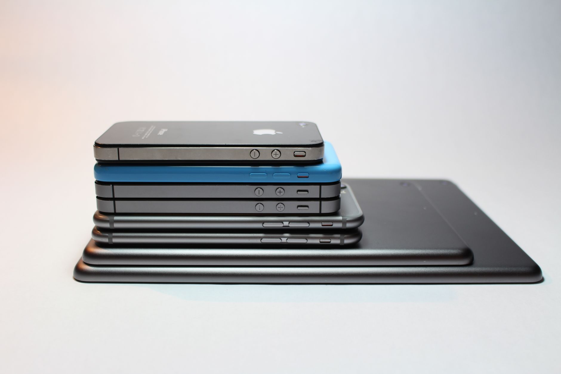 laptop smartphone tablet comparison