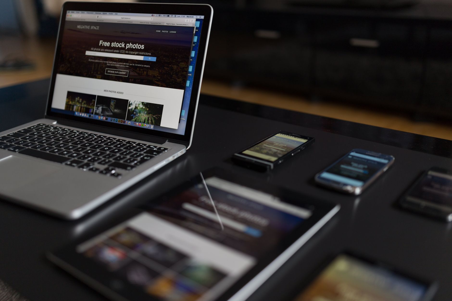 laptop smartphone tablet refurbished