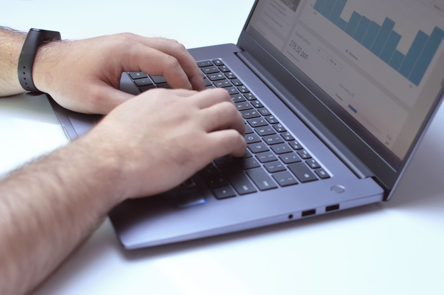 refurbished PC market
