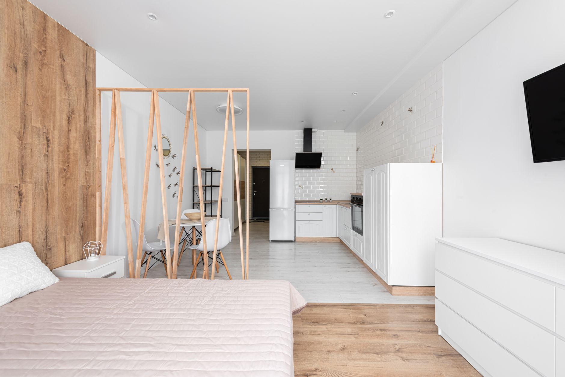studio apartment IT budget