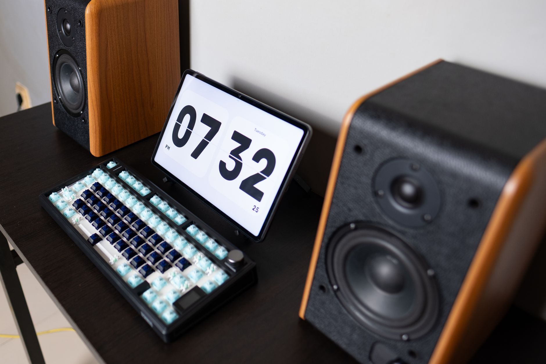 tablet screen speaker check