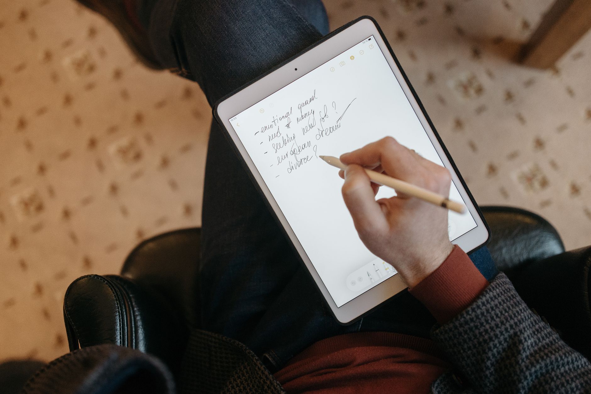 Apple Pencil tablet guide